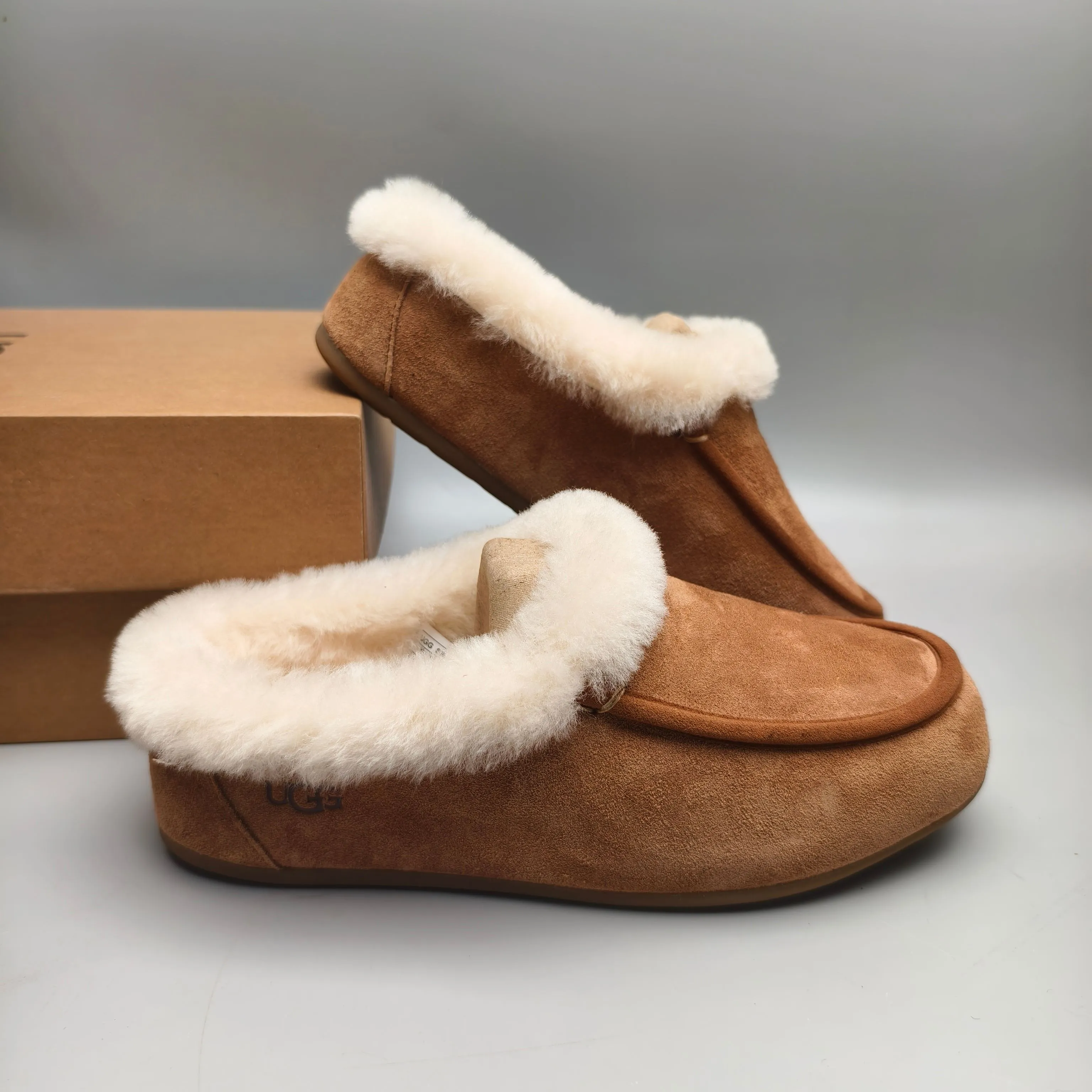 💰440 UGG sheepskin all-in-one snow boots 1391 Slip-on casual home shoes for women Color: maroon black chocolate Matching size: 35-40